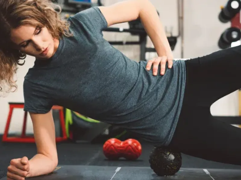 Patient performing progressive strength training under supervision